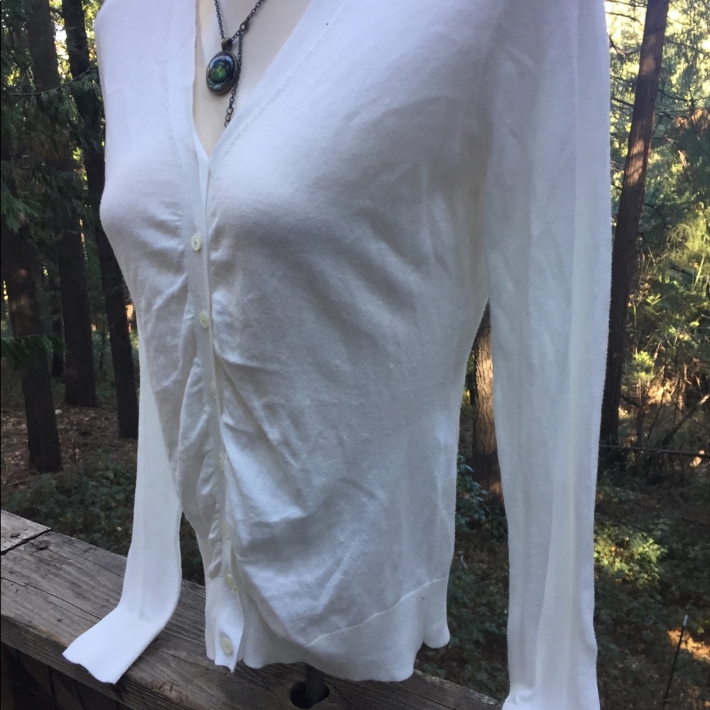 Lands End white light weight scrunchy fitted cardigan - Picture 7 of 14